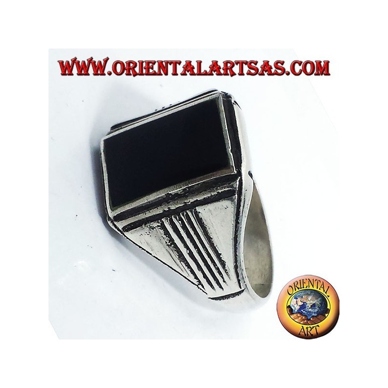 Bague en argent avec onyx rectangulaire
