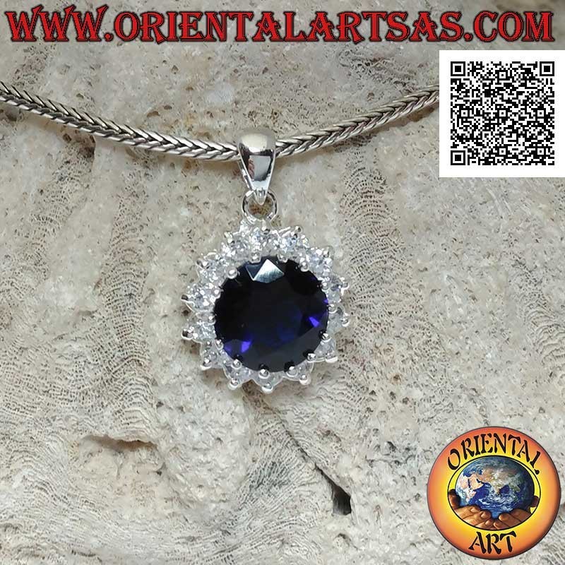 Pendentif en argent avec saphir synthétique rond serti de zircons blancs