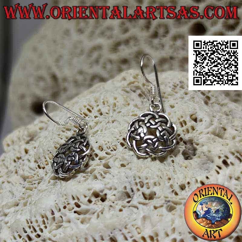 Orecchini in argento con nodo di Antrim pendente