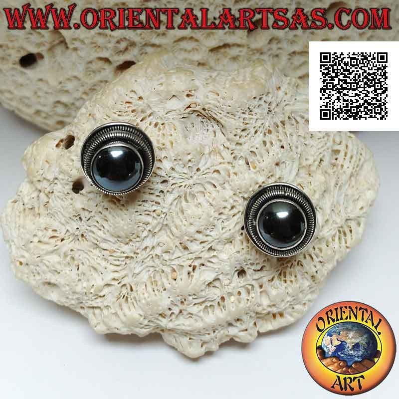 Orecchini in argento tradizionali Balinesi con ematite tonda contornata da dischetti