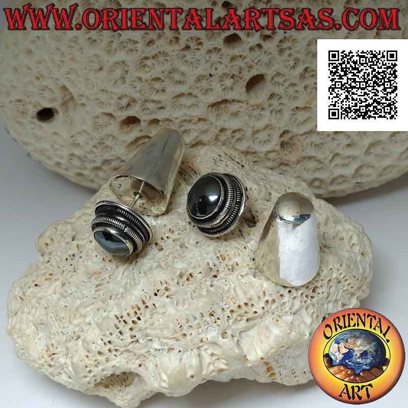 Pendientes tradicionales balineses de plata con hematita redonda rodeada de discos