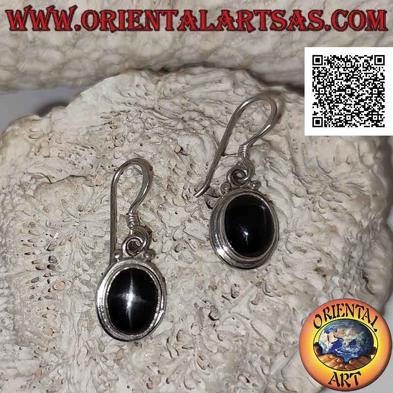 Orecchini in argento con Black Star ovale cabochon (diopside stellato) e bordo liscio sporgente