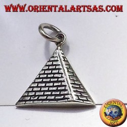 silver pendant pyramid 925