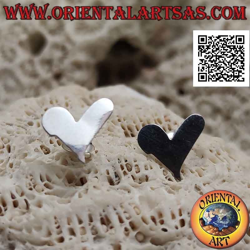 Pendientes lóbulos plateados lisos en forma de corazón