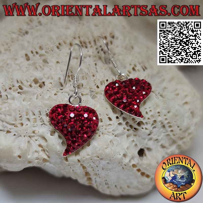 Orecchini in argento, cuore con punta allungata tempestato di micro-strass rossi