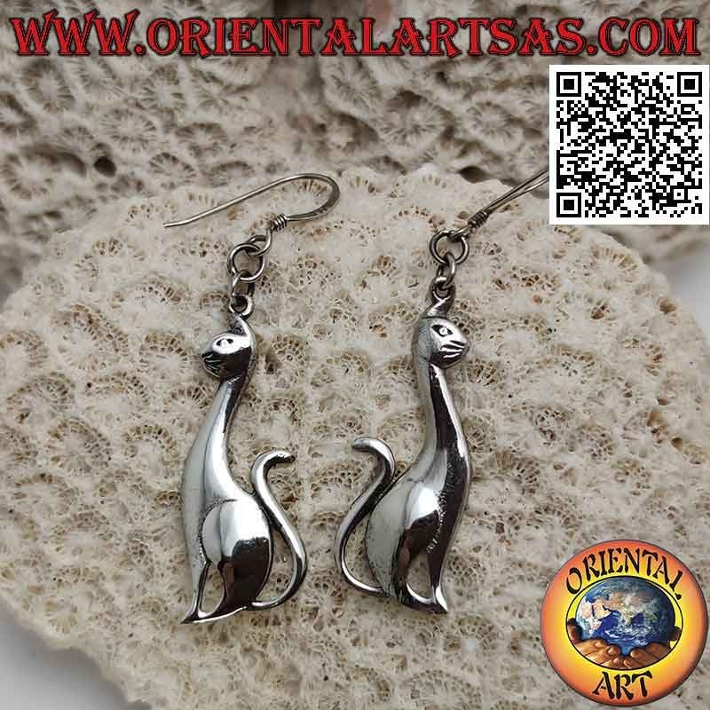 Pendientes de plata con gato liso sentado de perfil y colgante