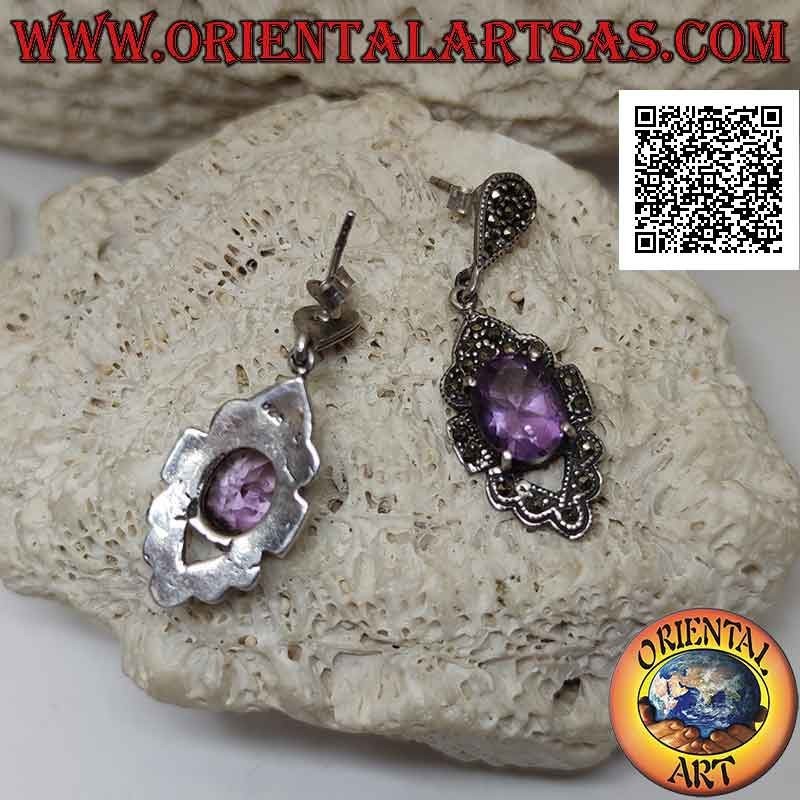 Pendientes de plata con amatista ovalada natural en engaste romboidal perforado tachonado de marcasita