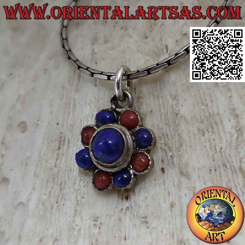 Pendentif en argent avec fleur ronde de lapis lazuli et coraux alternés