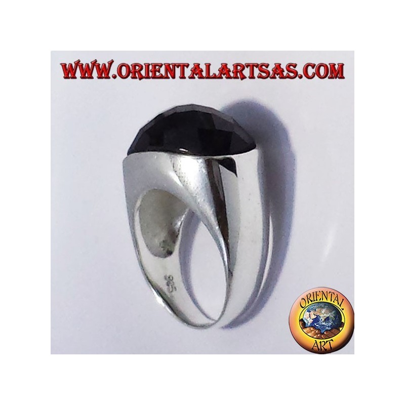anello in argento con onice sfaccettata