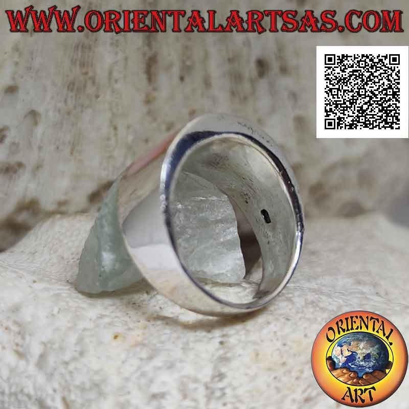 Bague en argent avec bande lisse avec trois nacres multicolores sertis affleurant (2)