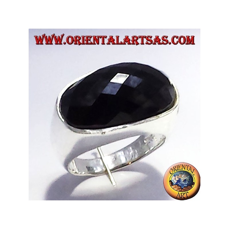 anillo de plata con ónix facetado