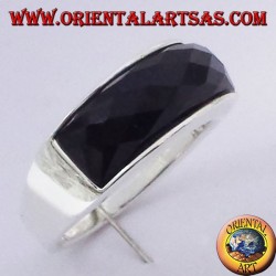 Bague en argent avec la courbe facettes onyx