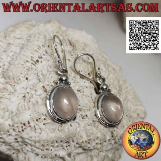 Boucles d'oreilles en argent avec quartz rose ovale cabochon sur monture lisse avec bord saillant