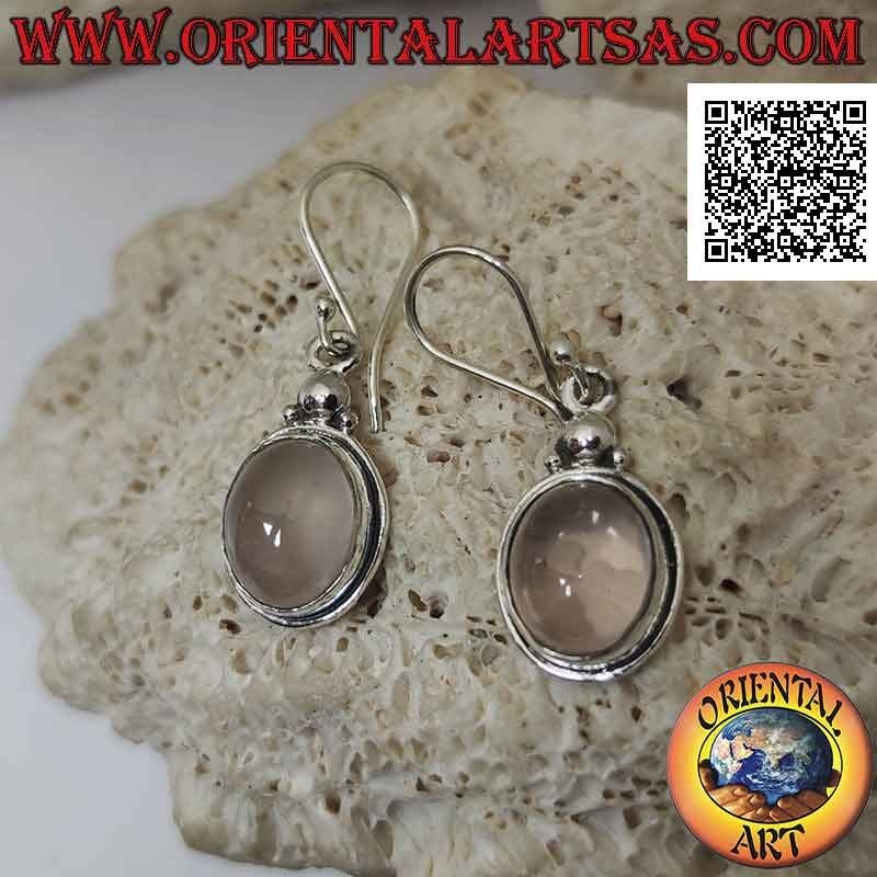 Orecchini in argento con quarzo rosa ovale cabochon su montatura liscia con bordo sporgente