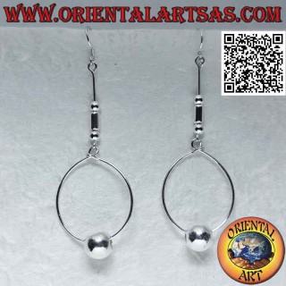 Boucles d'oreilles en argent avec sphère mobile dans le pendentif ovale