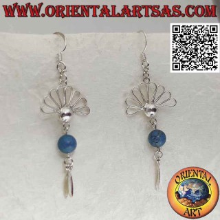 Orecchini in argento con parte di margherita e perla turchese con pendenti