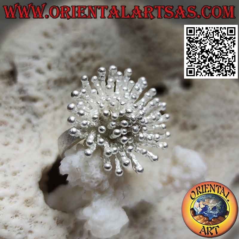 Silberring in Form einer Seeanemone mit Satin-Finish