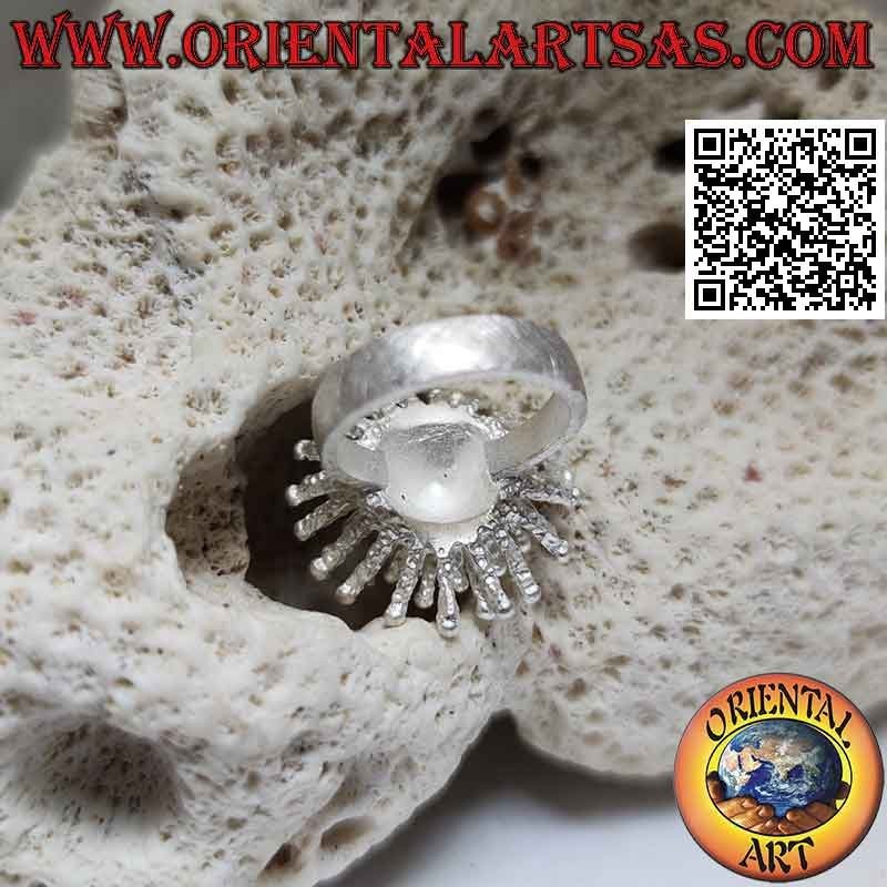 Anillo de plata en forma de anémona de mar con acabado satinado