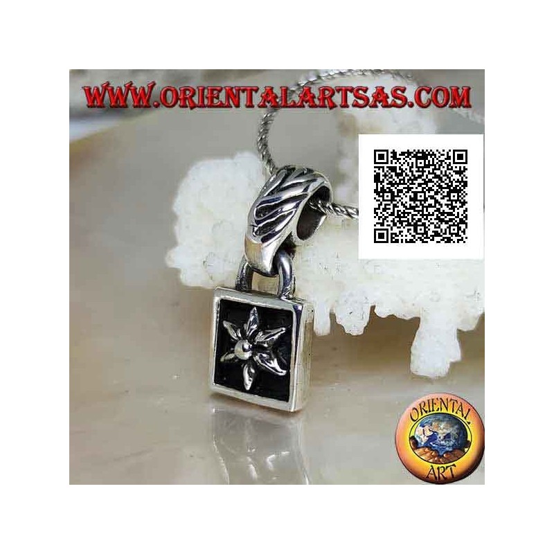 Colgante de plata, estrella de seis puntas (símbolo alquímico) en bajorrelieve