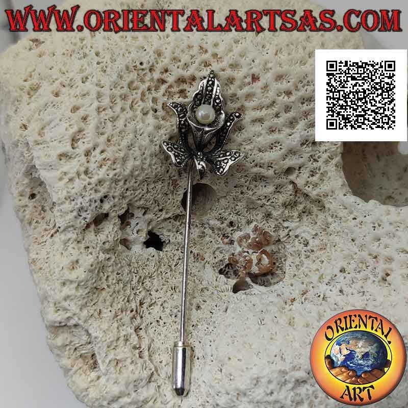 925 ‰ silver pin studded with marcasite in the shape of a calla lily with central pearl and bow