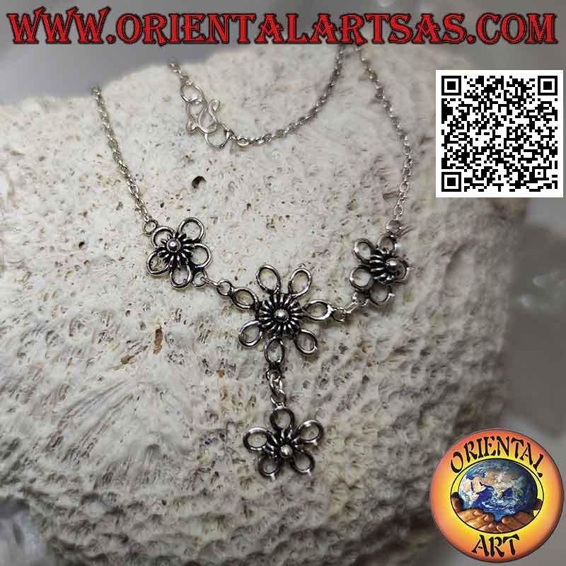 Collar de plata 925 con cadena gargantilla con 4 flores centrales