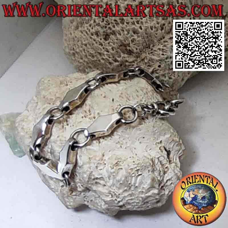 Pulsera de plata con cadena de rombos tridimensionales y anillas alternas suaves