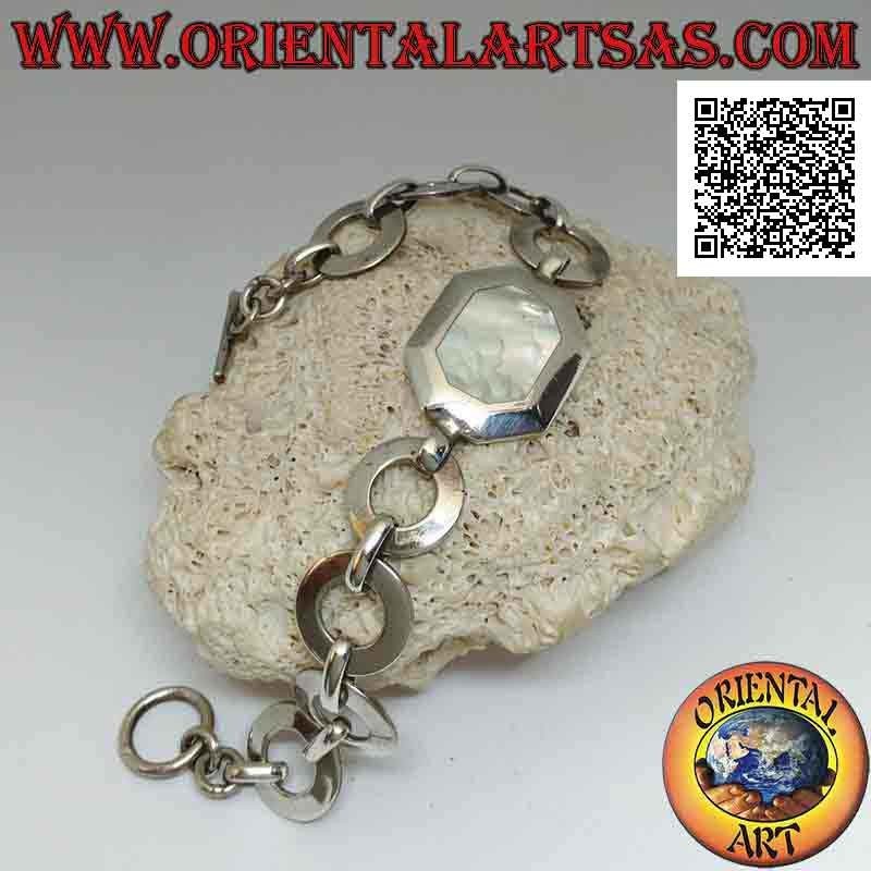 Bracciale in argento a catena ad anelli tondi piatti con madreperla ottagonale a filo bordo liscio