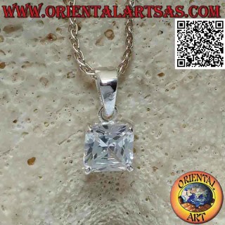Colgante de plata con punto de luz de circonita cuadrada engastada