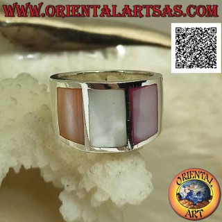 Anillo de plata con banda lisa con tres nácar multicolor engastados al ras (3)