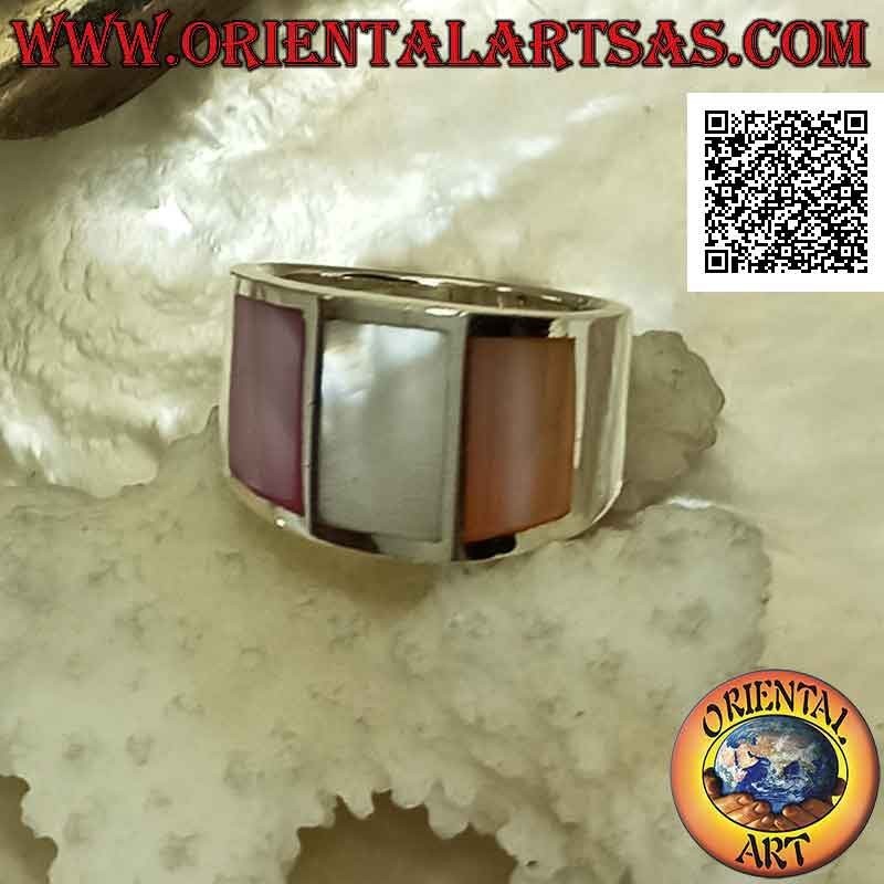 Anillo de plata con banda lisa con tres nácar multicolor engastados al ras (3)