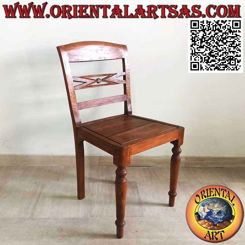 Silla estilo Raffles con fondo ribeteado en madera, en madera de teca