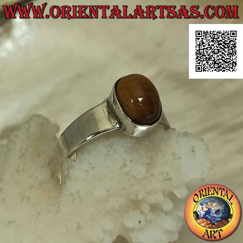 Anillo de plata con ojo de tigre ovalado cabujón en engaste liso