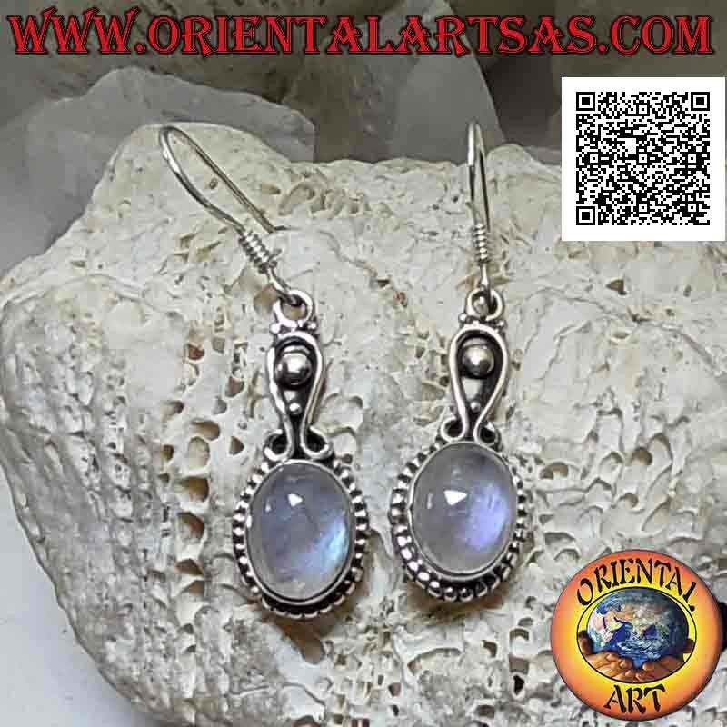 Pendientes de plata con piedra de luna arcoíris ovalada cabujón rodeada de bolas