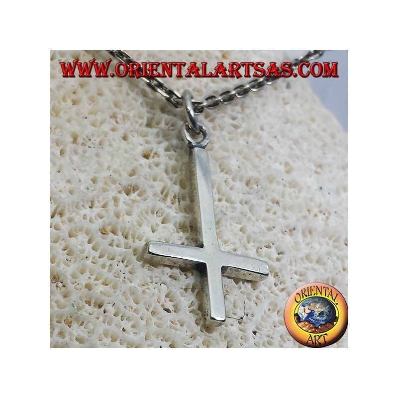 colgante de la cruz de San Pedro, o la cruz de plata anticristiana