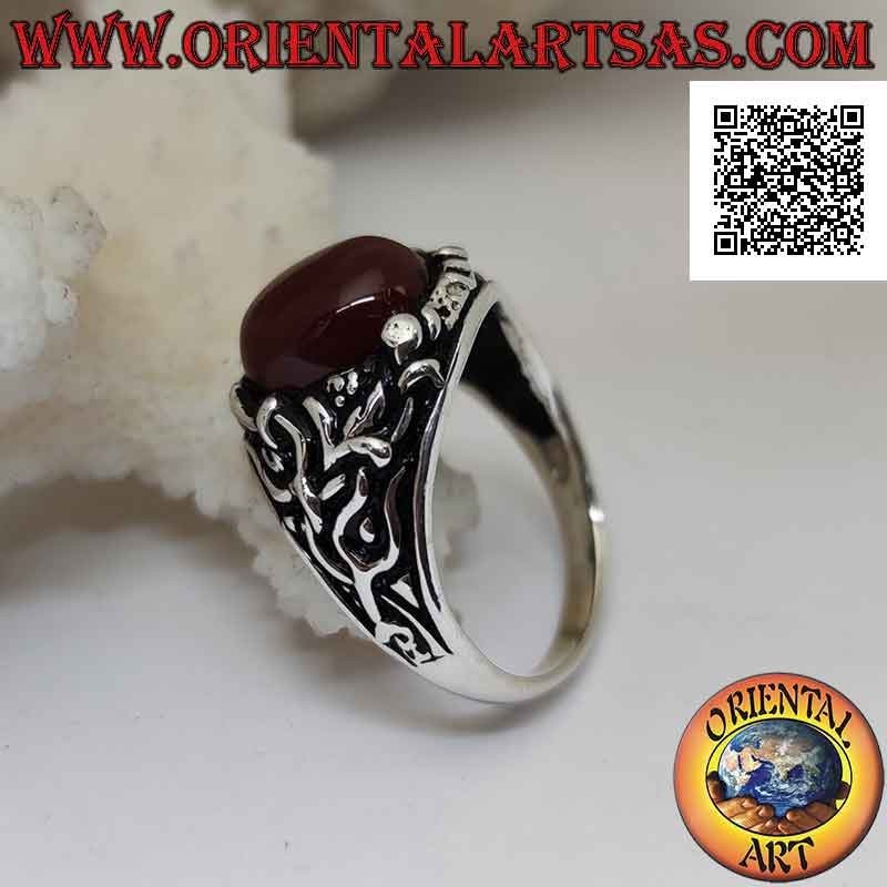 Silberring mit ovalem Cabochon-Karneol-Set mit Blumendekor an den Seiten