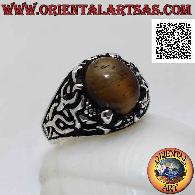 Bague en argent avec oeil de tigre ovale cabochon serti d'un décor floral sur les côtés