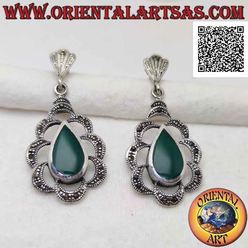 Silver earrings with green agate drop-shaped flush with the edge surrounded by arches of marcasite