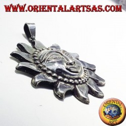 soleil pendant plus d'argent Nepali