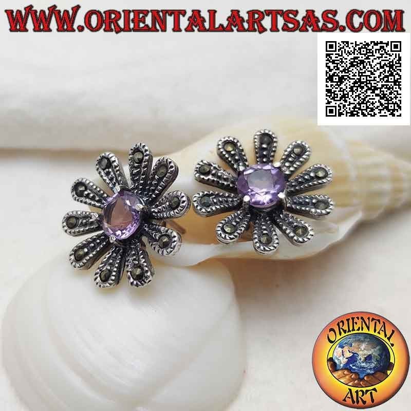 Pendientes grandes con lóbulos en forma de margarita en plata con incrustaciones de marcasita y amatista redonda central