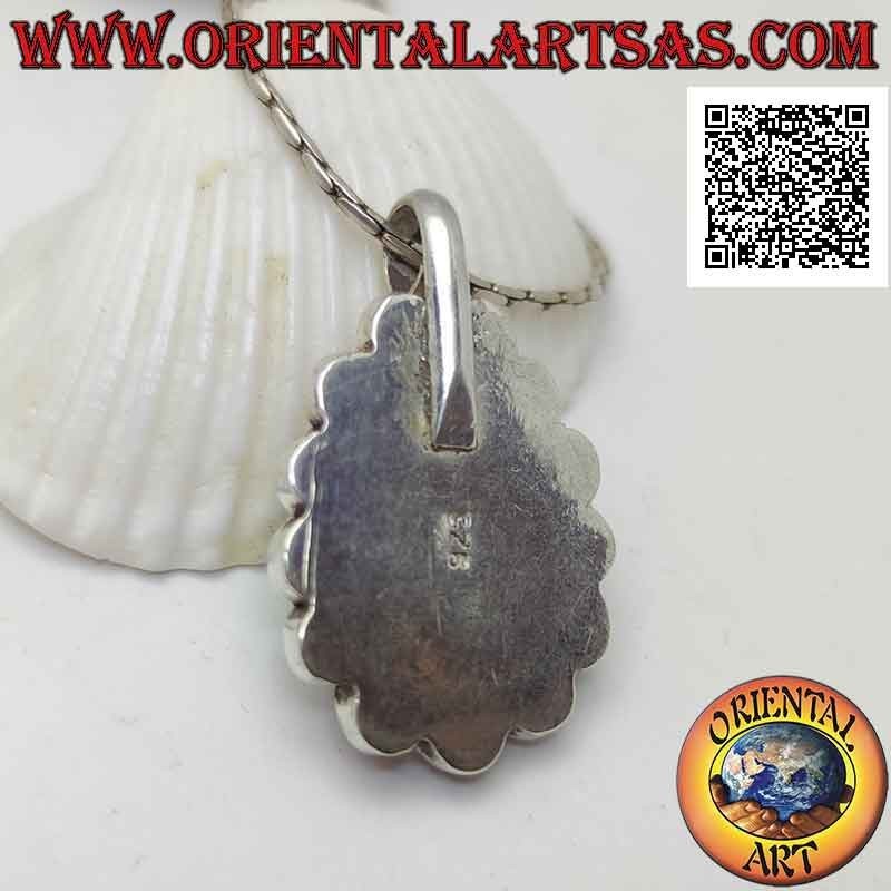 Colgante de plata con turquesa en forma de lágrima tibetana natural rodeada de antiguos corales redondos