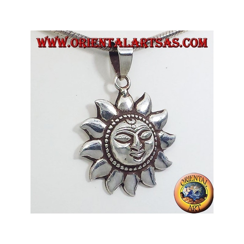 Colgante de plata de Nepal Sun (pequeña)