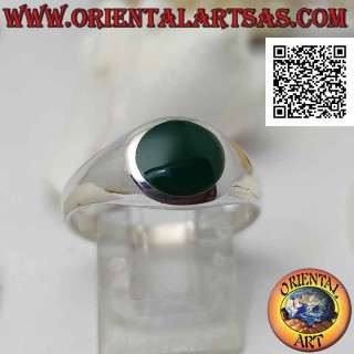Anello in argento liscio leggermente bombato con agata verde tonda a filo borbo 8 Ø