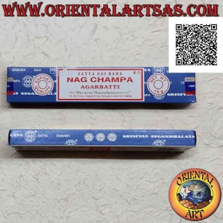Incienso en barra "Nag Champa Agarbatti" enrollado a mano alrededor de una barra de sándalo (15 gramos - 12/15 barras)