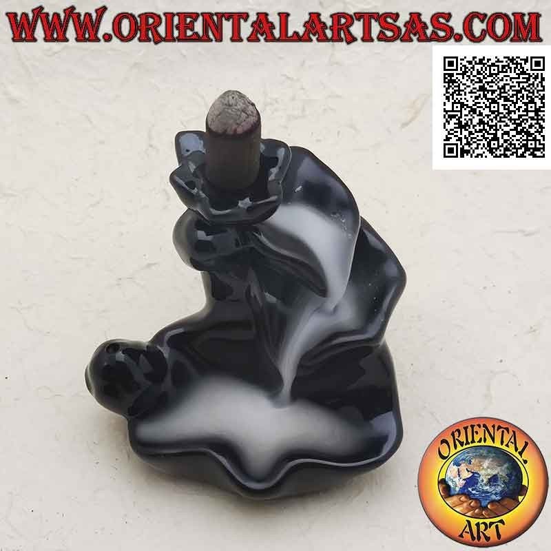 Kegelförmiger Weihrauchbrenner in Form eines Laubbrunnens für kaskadierenden Raucheffekt aus Keramik