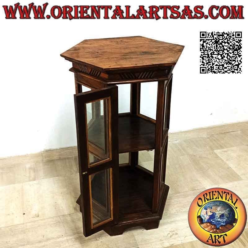 Vitrine hexagonale à deux étagères et décoration lignes obliques en bois de teck (foncé)