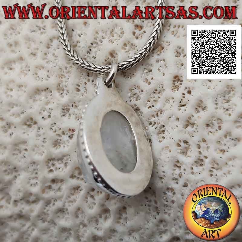 Ciondolo in argento con pietra di luna arcobaleno ovale cabochon e cornice di palline