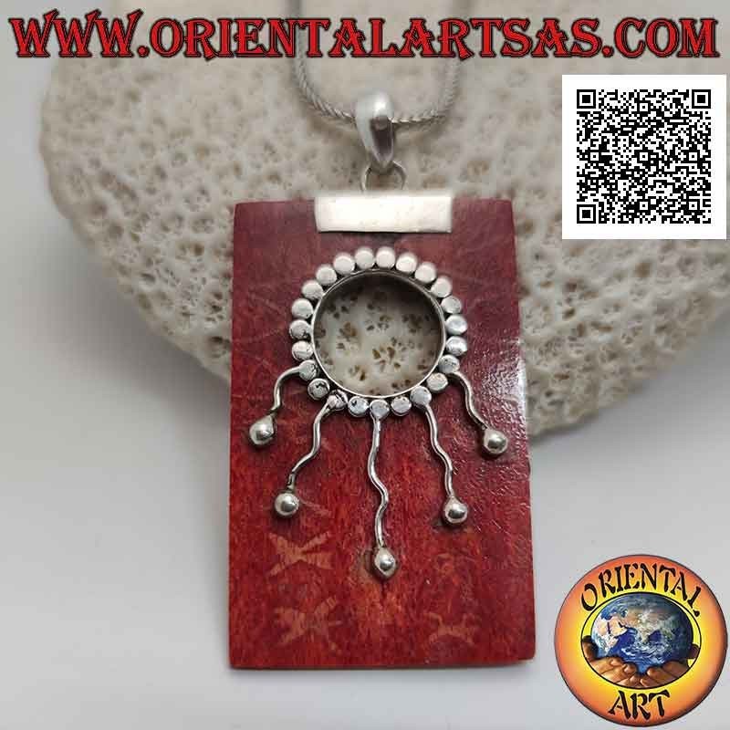 Ciondolo in argento con madrepora rossa (corallo) rettangolare con foro e decorazione ondulata