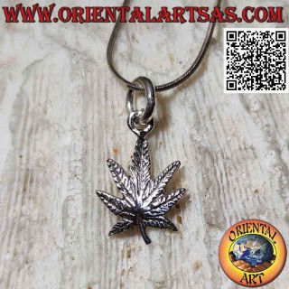 Marijuana Leaf Shaped Silver Pendant (Small, Engraved)