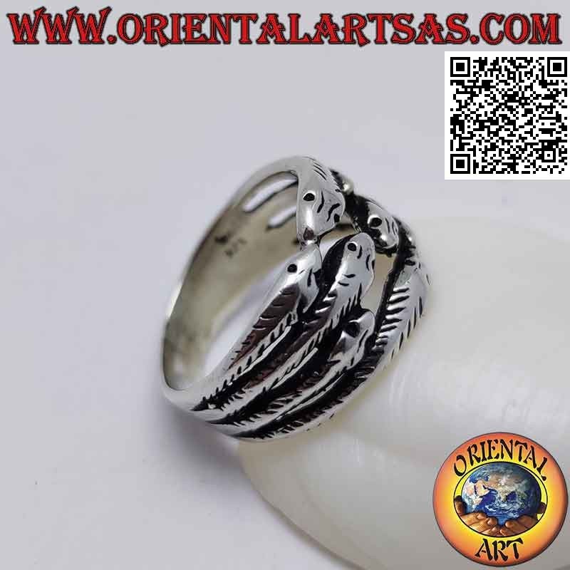 Anillo de plata con cuatro filas de serpientes en forma