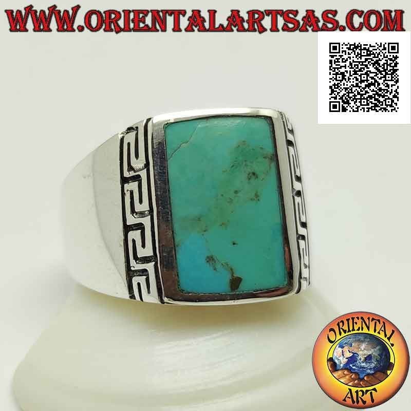 Anello in argento con turchese naturale rettangolare contornato da incisione a greca (27)